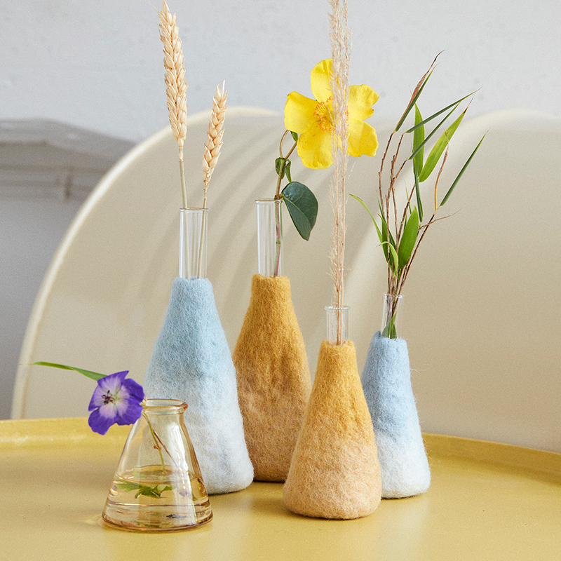 Aveva Design | Vase en laine - M - Arctic Blue