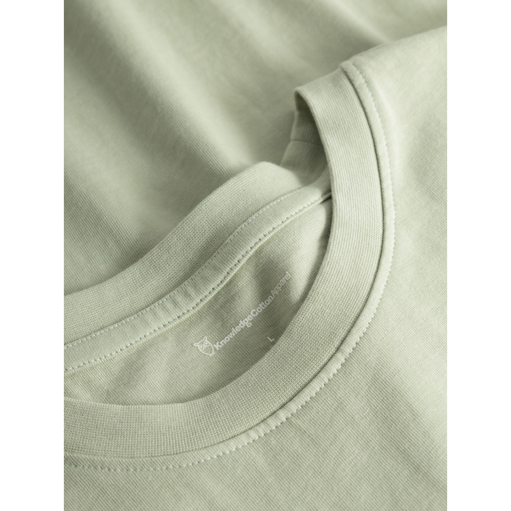 Knowledge Cotton Apparel | T-shirt Badge - Swamp