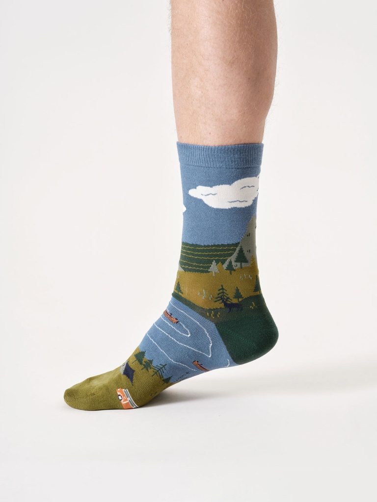THOUGHT | Chaussettes - Mens Camping Scene Organic Cotton Crew - Mid Blue