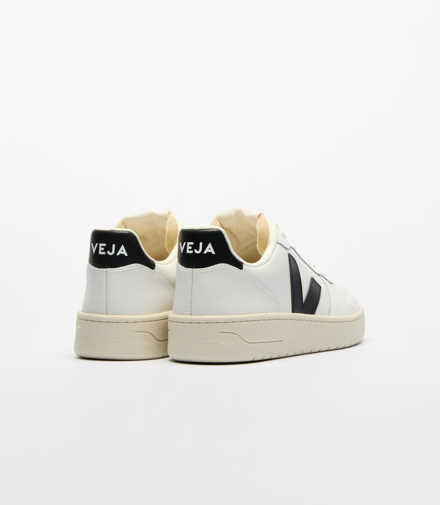 VEJA | V-10 Prime - EXTRA-WHITE BLACK