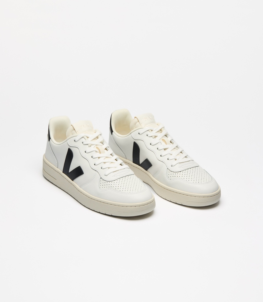 VEJA | V-10 Prime - EXTRA-WHITE BLACK