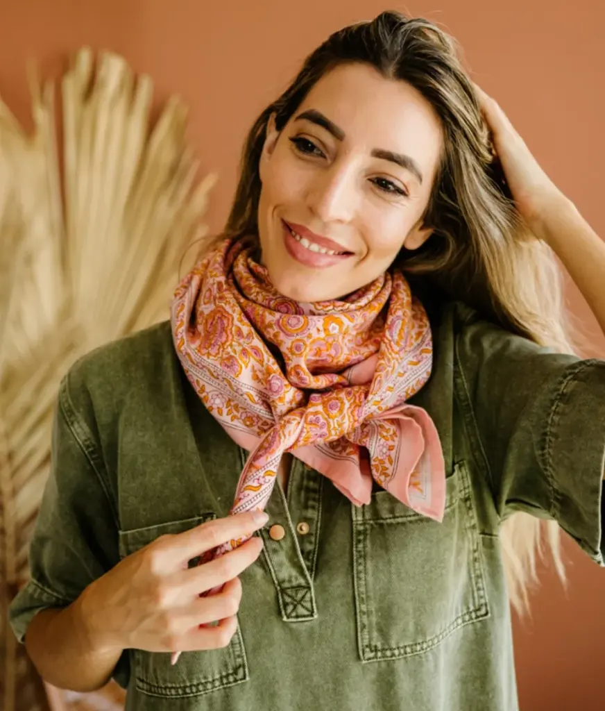 grand-foulard-indien-garda-pop-pink1 (1).webp