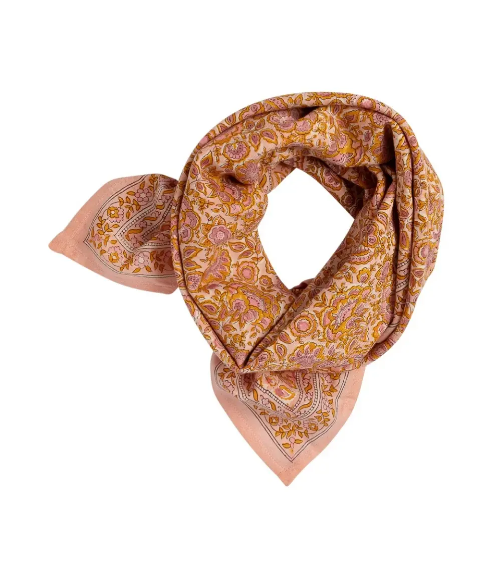 foulard_femme_garda_pop (1).webp