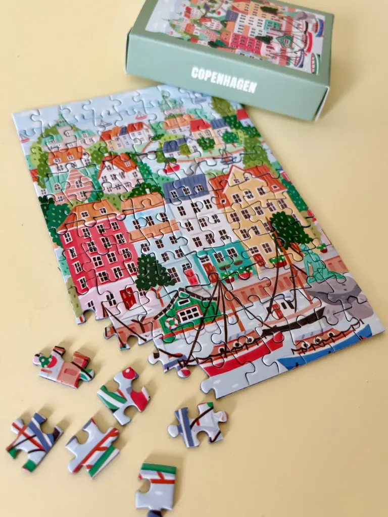Piecely_Copenhagen_Minipuzzle_99_Teile_Serena_White-3.webp