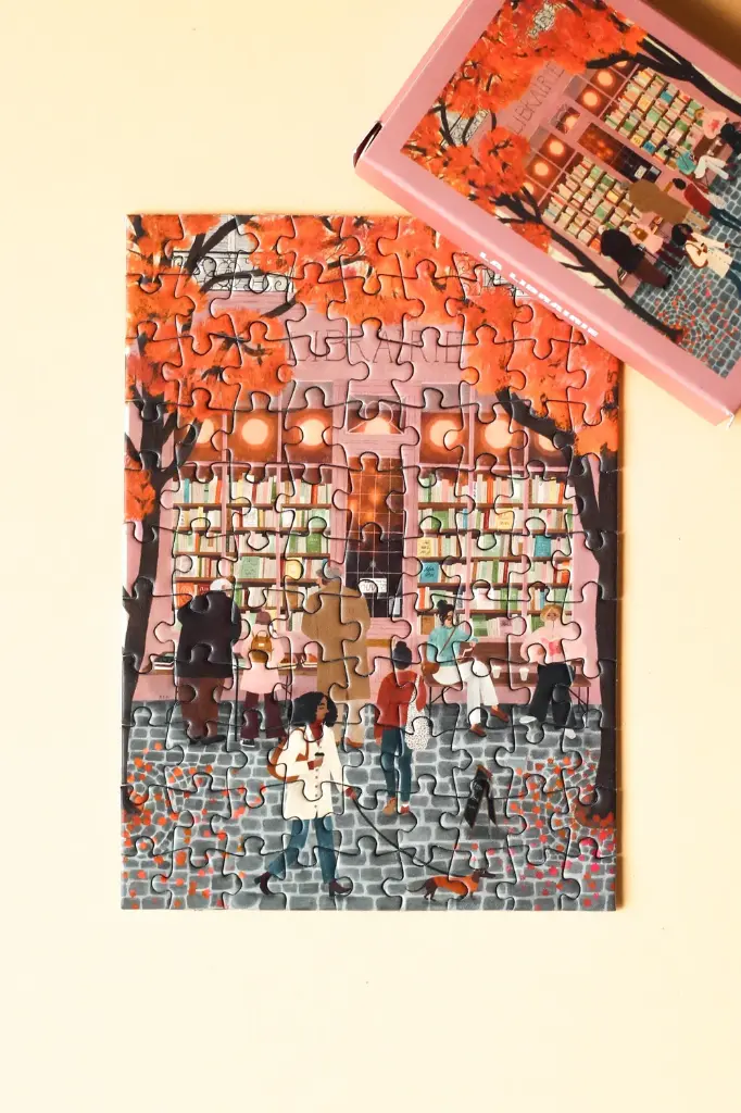 Piecely-La-Librairie-Minipuzzle-99-Teile-Rachel-Victoria-Hillis-2.webp