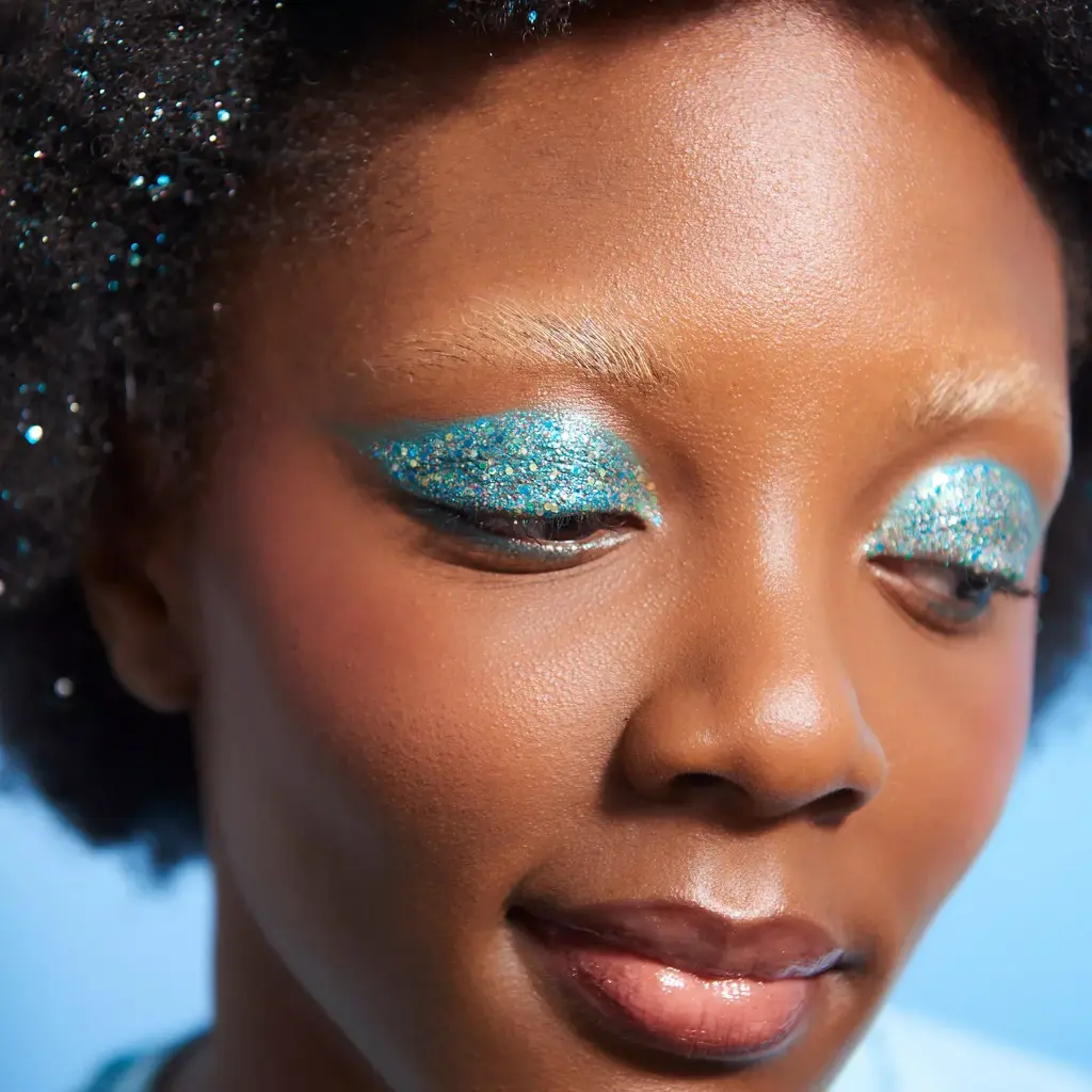 Gel-bleu_close-up-carre.webp