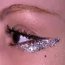 Photo_Portee_Gel_Paillete_Y_Holo_Close_Up-3_1.webp