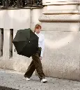 Mini-parapluie-ouvert-kaki-ANATOLE-Leonard-1000x1111.webp