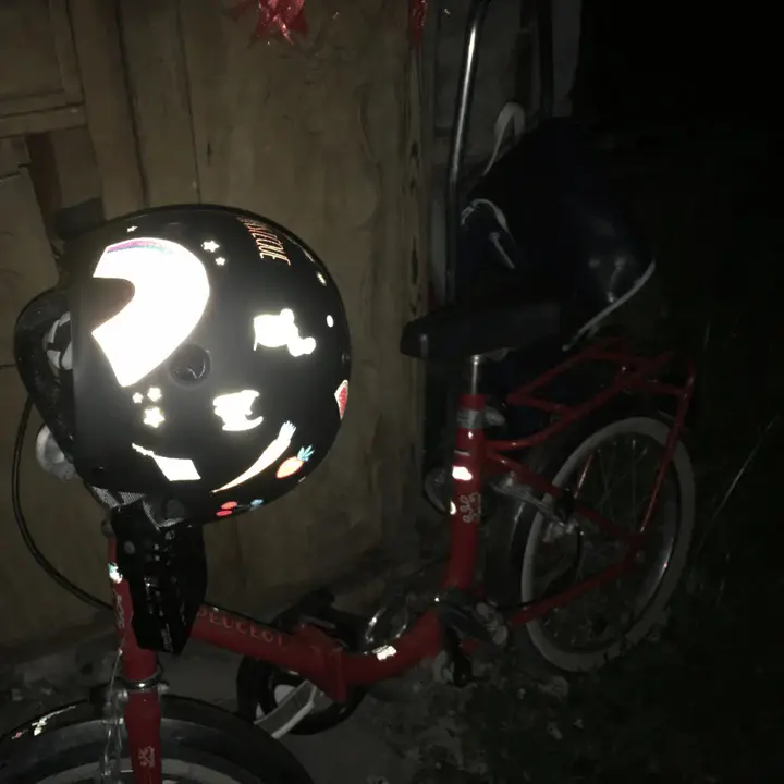 26Autocollant-reflechissant_720x.webp