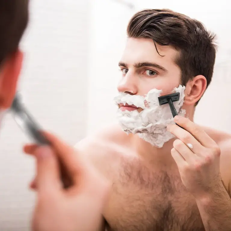 bambaw-double-edge-single-blade-metal-safety-razor-in-use-beard-shave_fa66895f-2169-40ea-adf6-982b6b814616.webp
