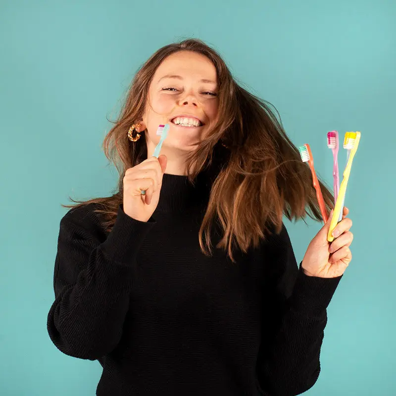 brosse-a-dent-extra-souple.webp