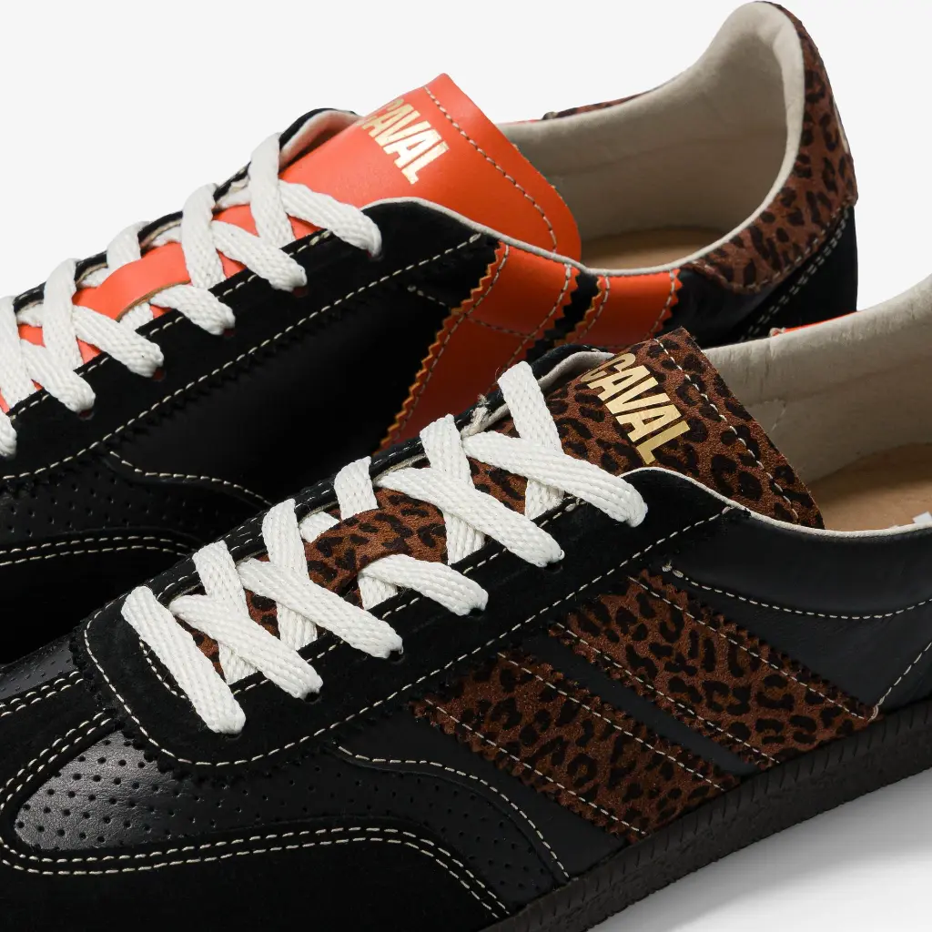 MIDNIGHT ROAR-Detail.webp