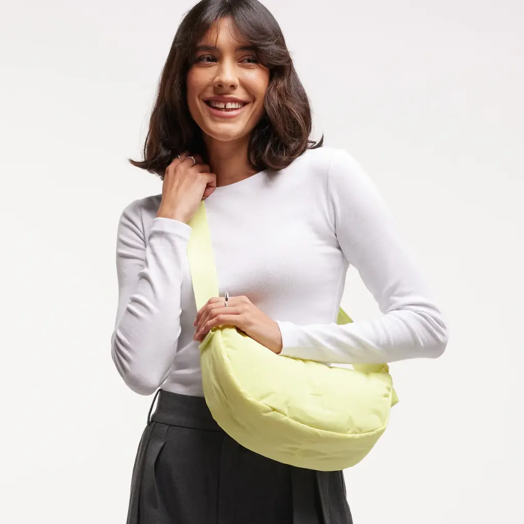 250225_CLOUD_MOON_BAG_SMALL_sea-lemon_moods_01.webp