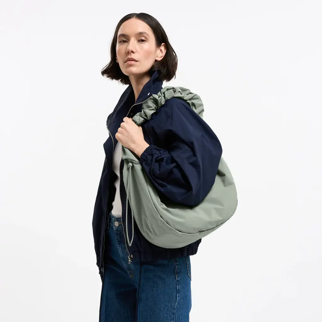 260409_MOON_BAG_RUFFLE_bass_02373.webp