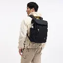BP0171XX-100_SERENE_PACK_black_mood_26-06-12_24_EU_ECOM_male_01353.webp