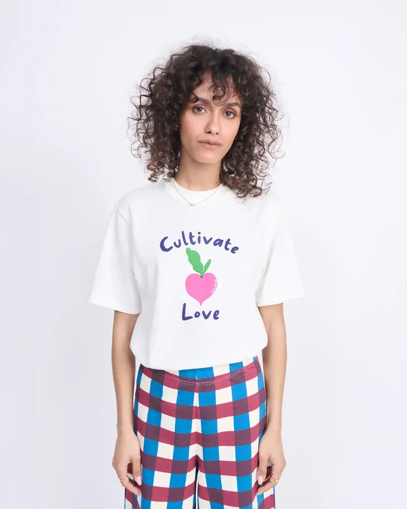 26WT-shirtCultivatelove-blanc-PantalonPaulineencotonbio-GardenvichyemoiemoiLOOK_28_DAY2_38504web.webp