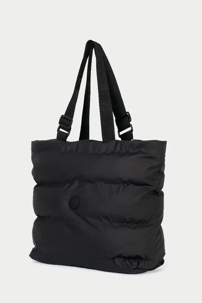 T1071-HRIM-BLACK-FW26-03.webp