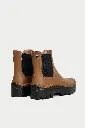 T2007-PRAHARA-BUTTERNUT-BLACK-FW26-03.webp