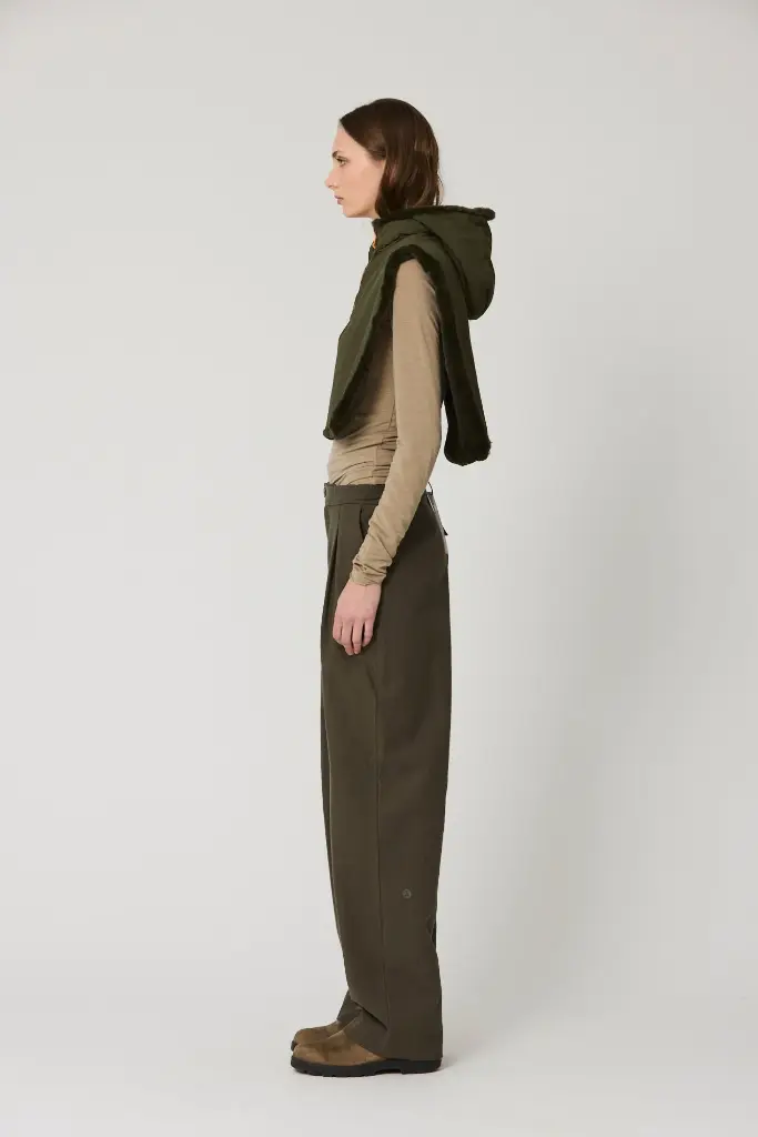 T2112-Bing-Khaki-FW26-7_0ede2da8-2075-43c3-a751-987df17a6572.webp