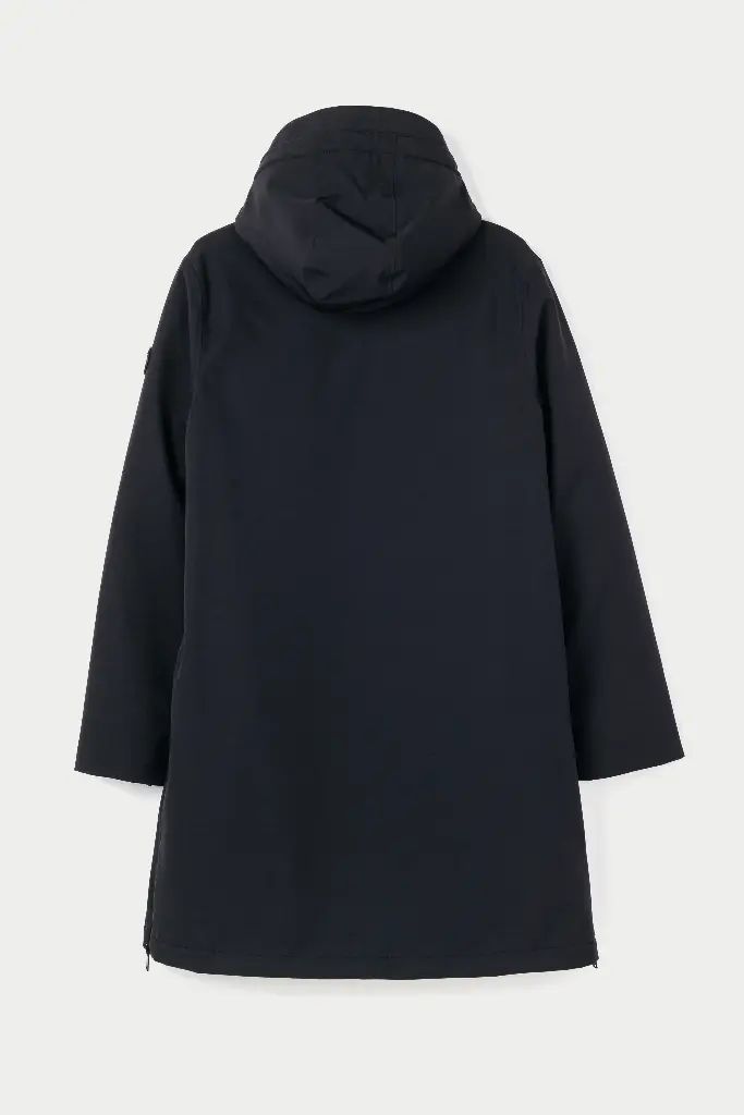 T3290-VERGLAS-BLACK-FW26-02.webp