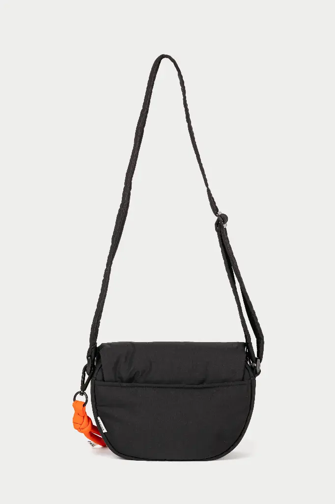 T1066-GRELE-BLACK-FW26-02.webp