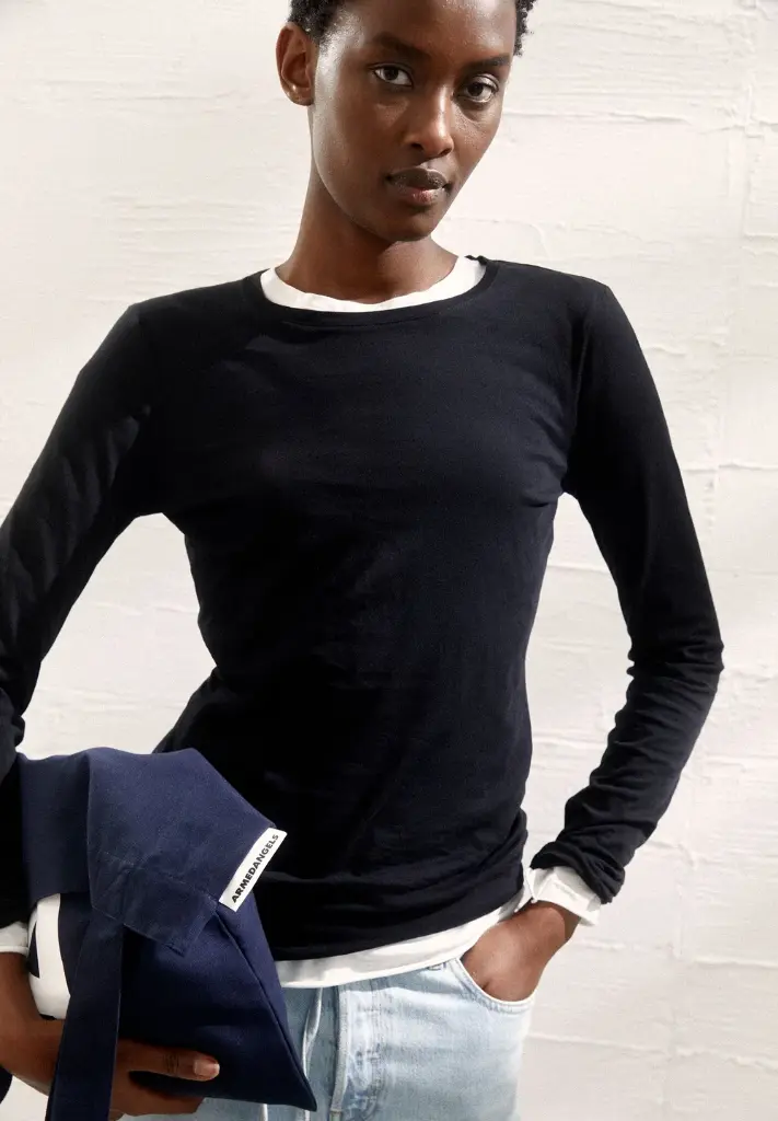 30007113-105_301.webp