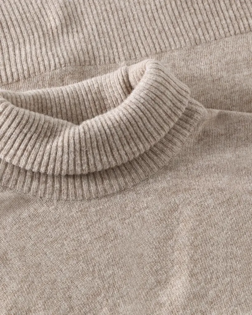 Lambswool_high_neck_sweater-Knits-2080128-1336_Kelp_melange.webp