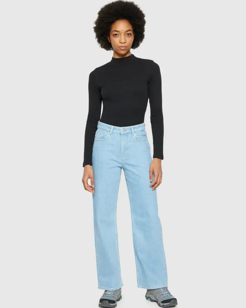 Rib_high_neck_LS-Long_Sleeves-100076-1300_Black_Jet-4.webp