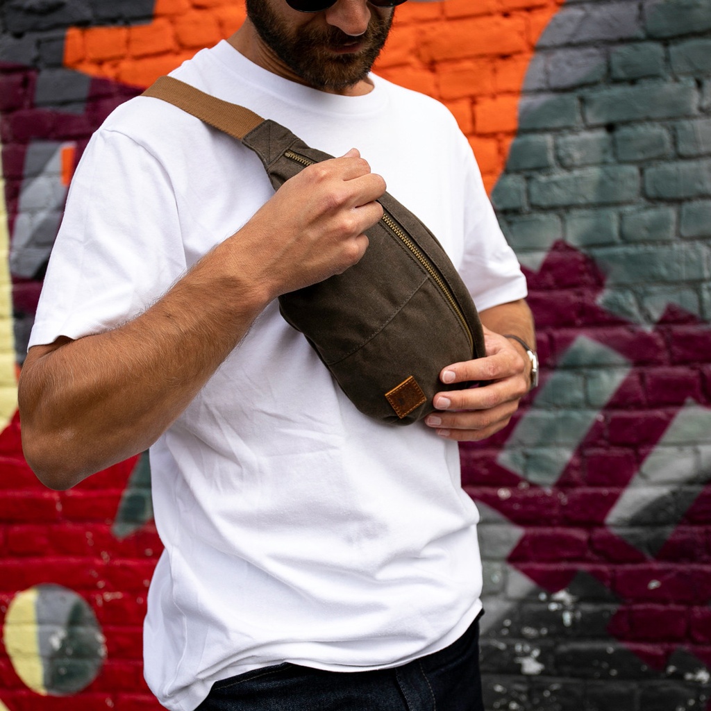 ALASKAN MAKER || Sac banane Sling – Kaki
