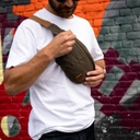 ALASKAN MAKER || Sac banane Sling – Kaki
