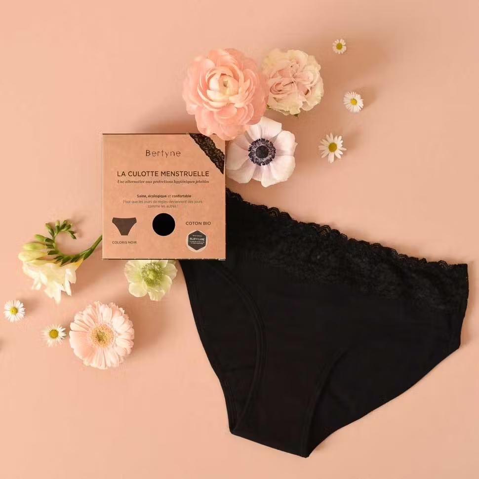 BERTYNE || Culotte menstruelle en coton bio dentelle – Noir