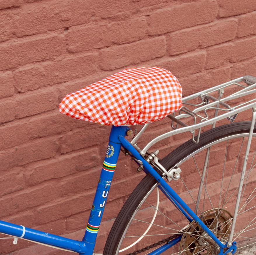 KIKKERLAND || Housse de selle de vélo motif vichy – Rouge