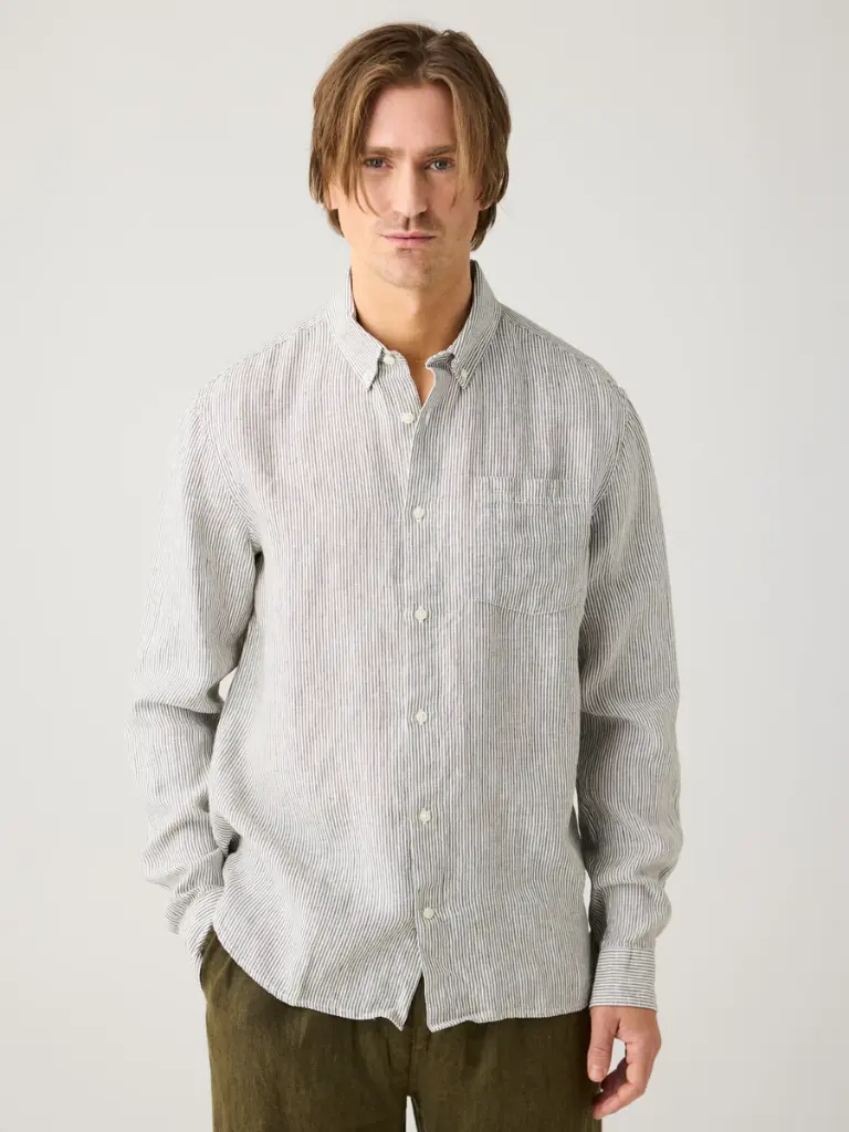 KNOWLEDGE COTTON APPAREL || Chemise rayée Regular – Lin – Burned Olive