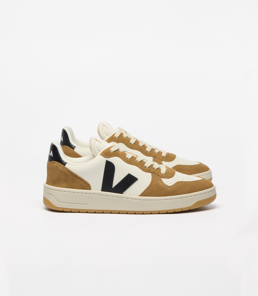 VEJA || Basket V-10 Prime – Pure Black Tent