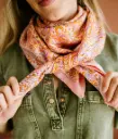BINDI ATELIER || Grand Foulard – Garda Pop Pink 