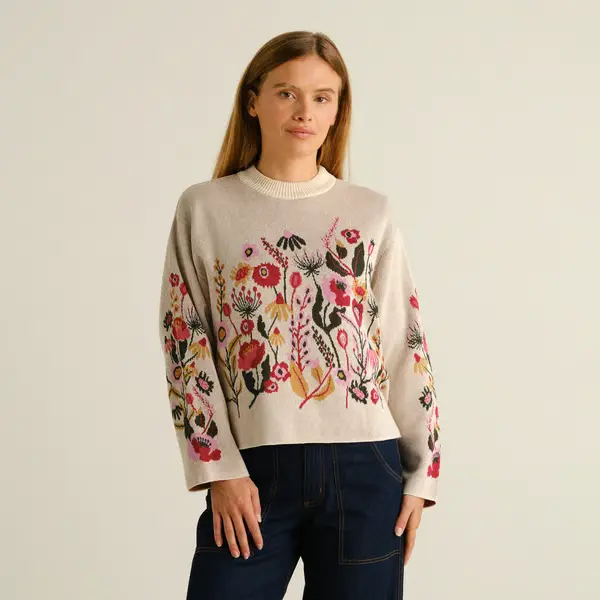 DEDICATED || Pull Limhamn Folk Flower – Vanilla White