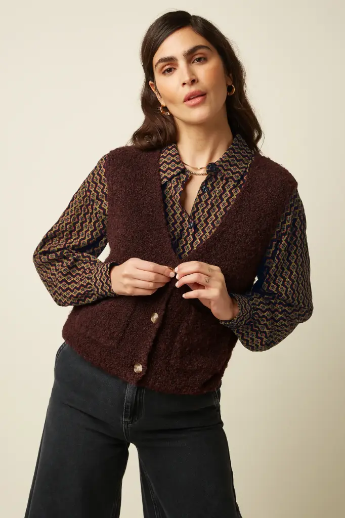 KING LOUIE || Gilet Vania Boucle Knit – Grape Red