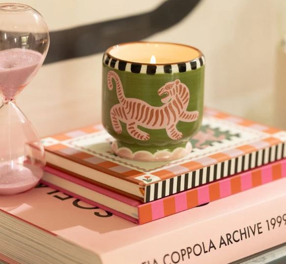 [DES-AD0806EU] DESIGNWORKS COLLECTIVE || Bougie parfumée Ceramic Candle – Cèdre Noir & Figue