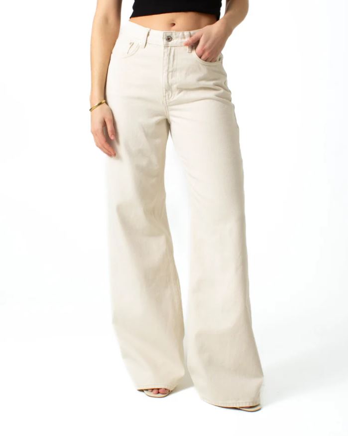 KUYICHI || Jean Harper Loose Flare - Ecru