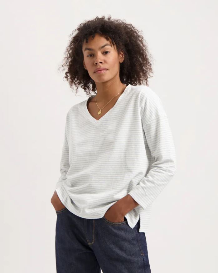 Kuyichi | T-shirt Yulia en coton bio et chanvre - Rayures Skyway off-white