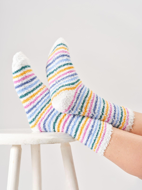 [BTR-W25W-TA666-Stone White-4-7] THOUGHT | Chaussettes - Womens Fluffy Stripe - Stone White
