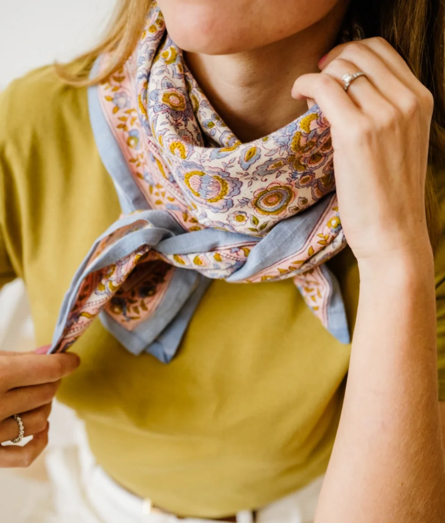 [BIN-FL_GAR_BLE] BINDI ATELIER || Grand Foulard – Garda Bleuet 