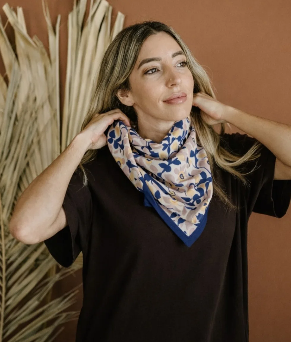 [BIN-FL_AME_BLU] BINDI ATELIER || Grand Foulard – Amelia Blue 