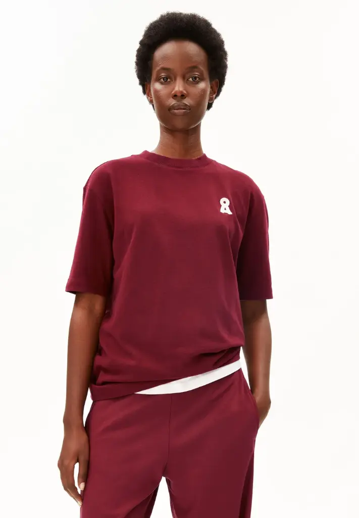 ARMEDANGELS || Tee-shirt Iconic Å Tarjaa – Velvet Red